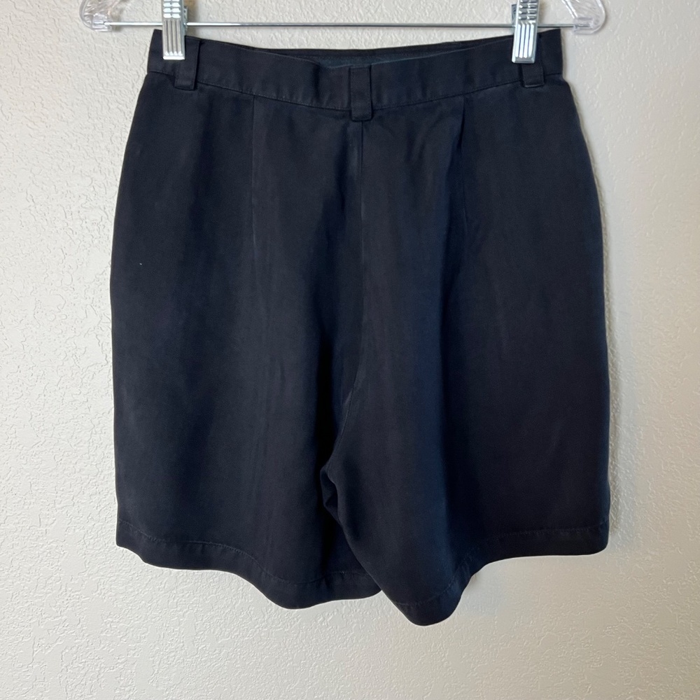 TOMMY BAHAMA 100% SILK PLEATED SHORTS - Picture 2 of 9